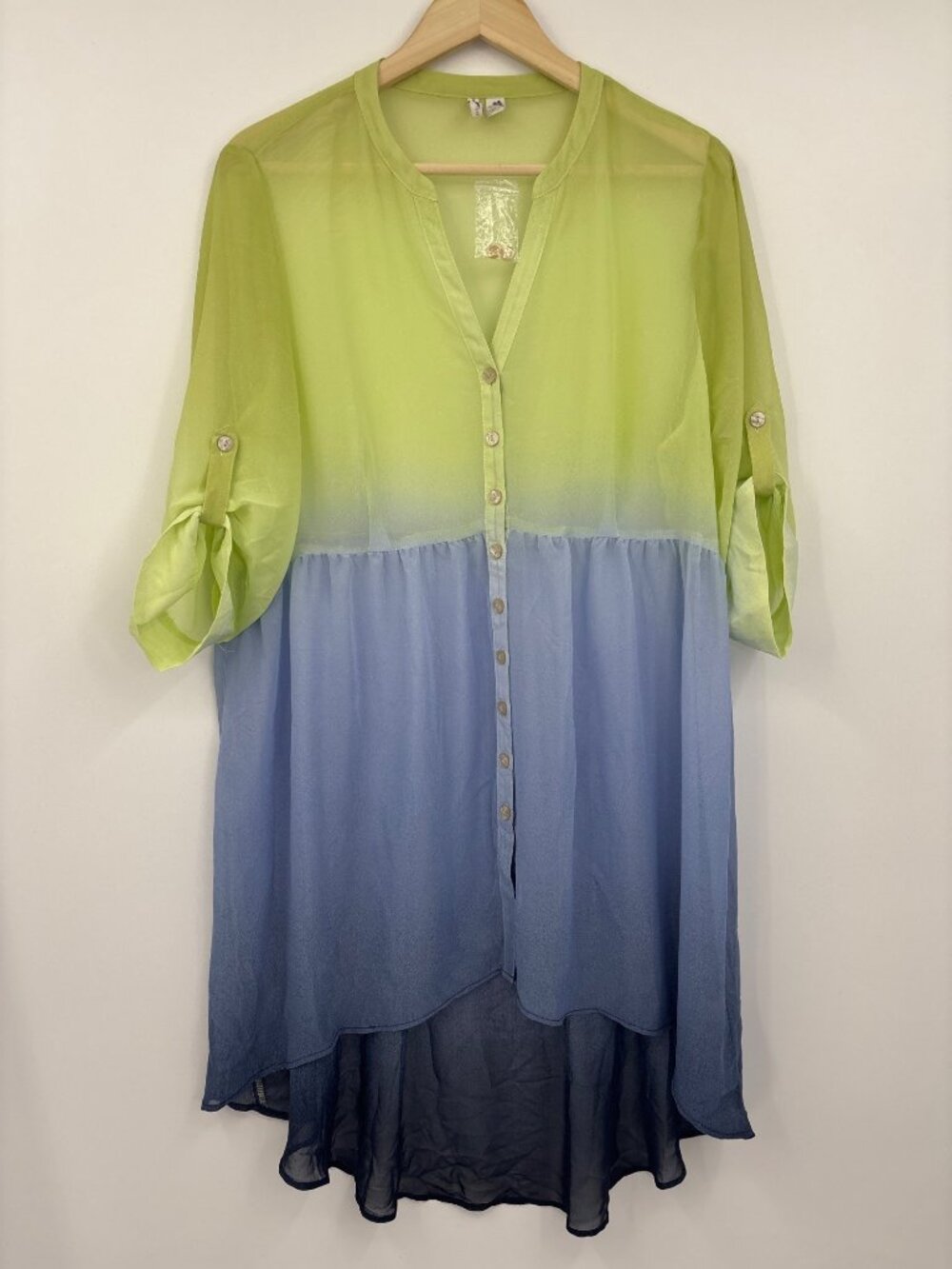 Cato Sheer V-Neck Button Up Roll Tab Sleeve Ombre Hi Lo Top Size 14/16W NEW
